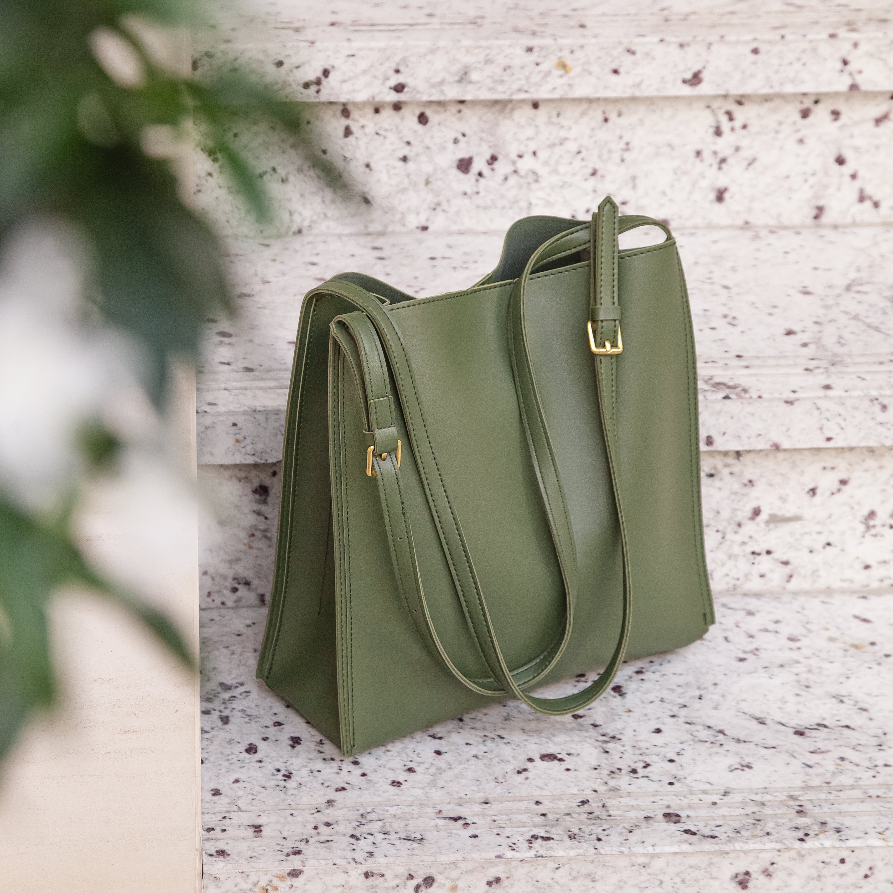 The Arya Bag