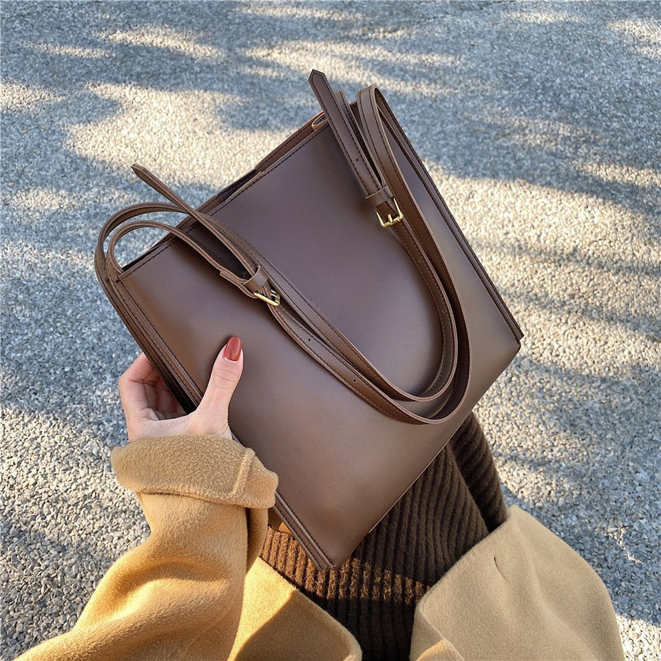 The Arya Bag