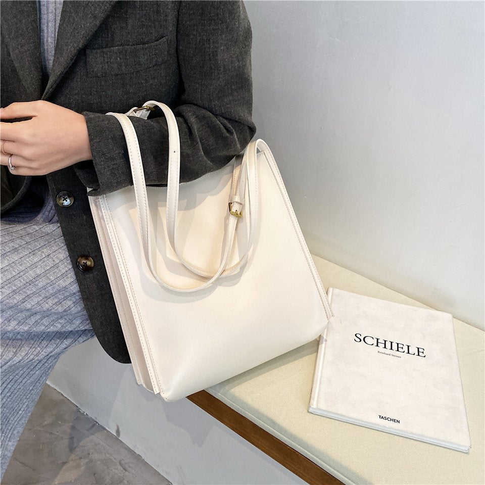 The Arya Bag