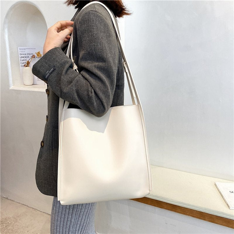 The Arya Bag